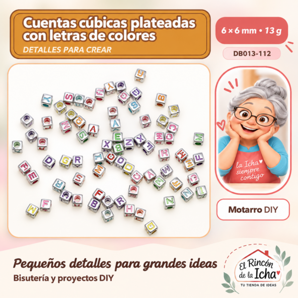 Cuentas cúbicas plateadas con letras de colores – 6 × 6 mm – 13 g
