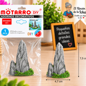 Mini Formación Rocosa Decorativa 7,5 × 4,7 cm Mini formación rocosa decorativa de 7,5 × 4,7 cm mostrada junto a su empaque tipo bolsa