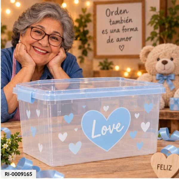 RI-0009165 Caja Plástica Transparente Love Celeste de 30 cm Feliz